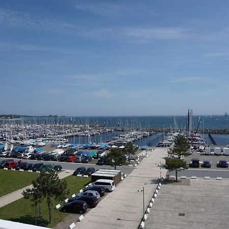 Panoramablick Und Den Strand Direkt Vor Der Tuer Apartment Kiel Ngoại thất bức ảnh